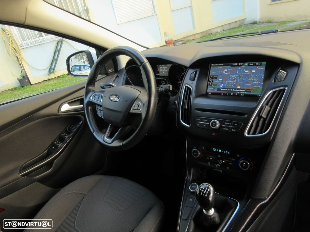 Ford Focus SW 1.5 TDCi Titanium - 48