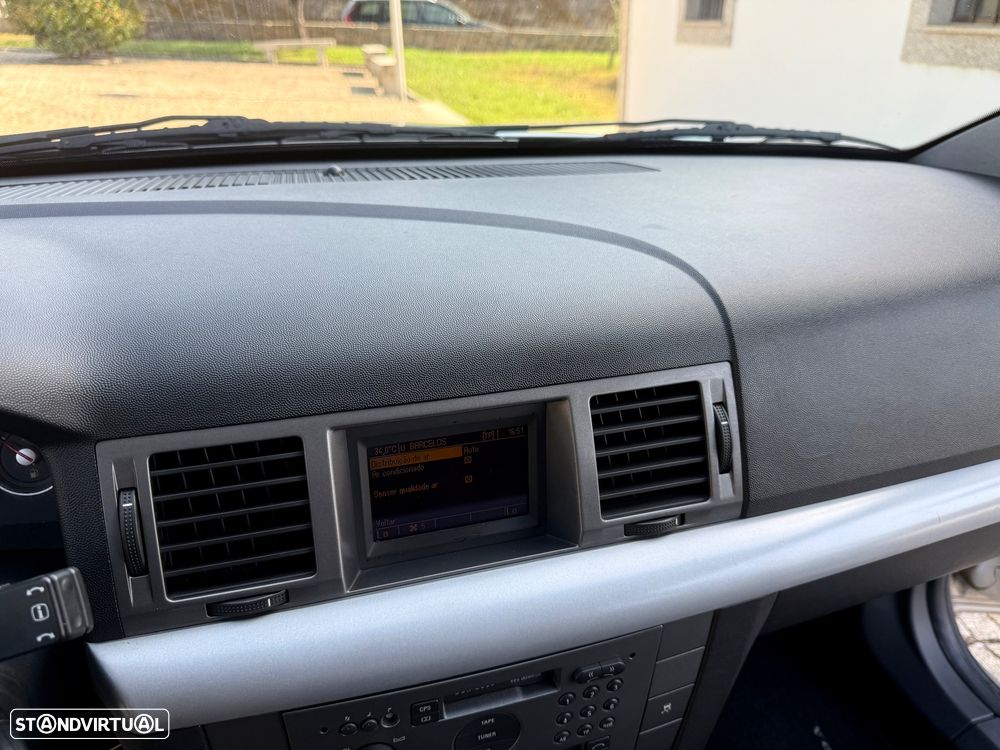 Opel Vectra GTS 2.2 DTi - 37