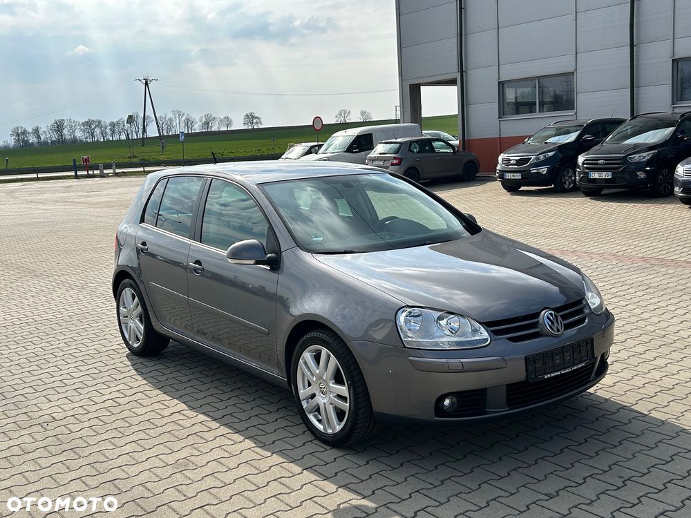 Volkswagen Golf 1.6 Tour Edition - 1