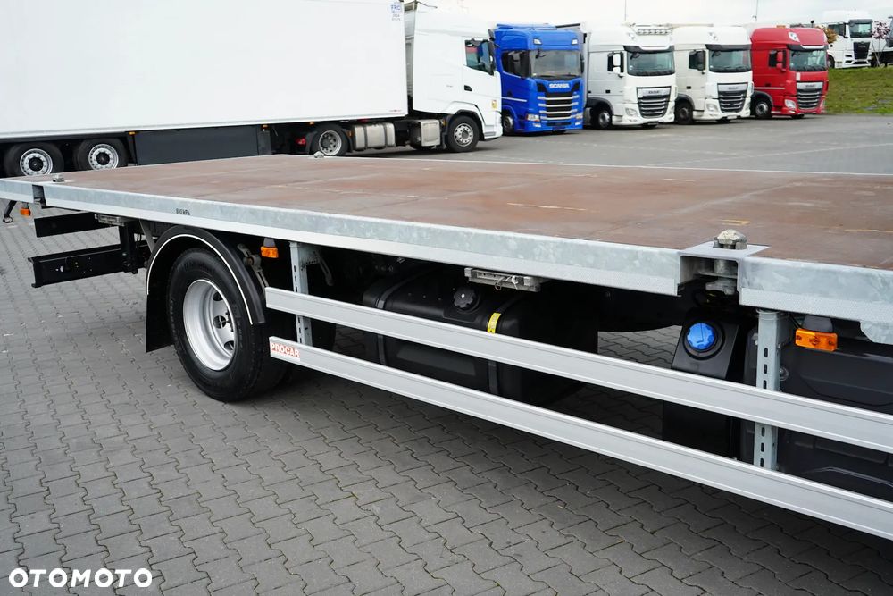 Renault / D 16 / 240 / ACC / E 6 / PLATFORMA / ŁAD. 10 060 KG - 36
