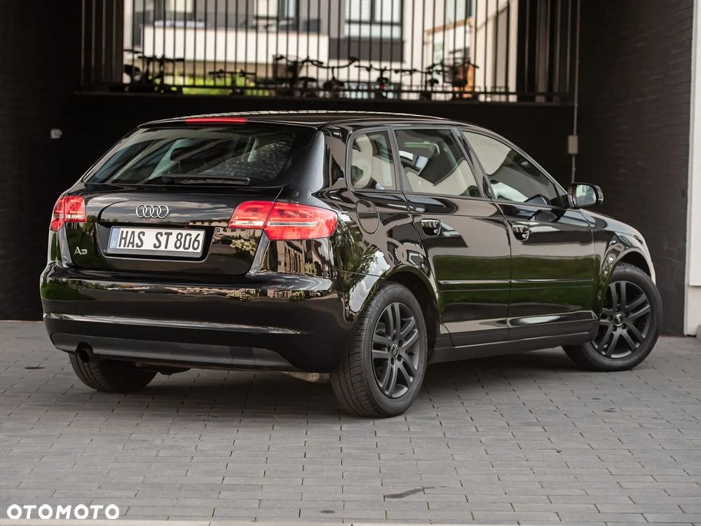 Audi A3 Sportback - 13