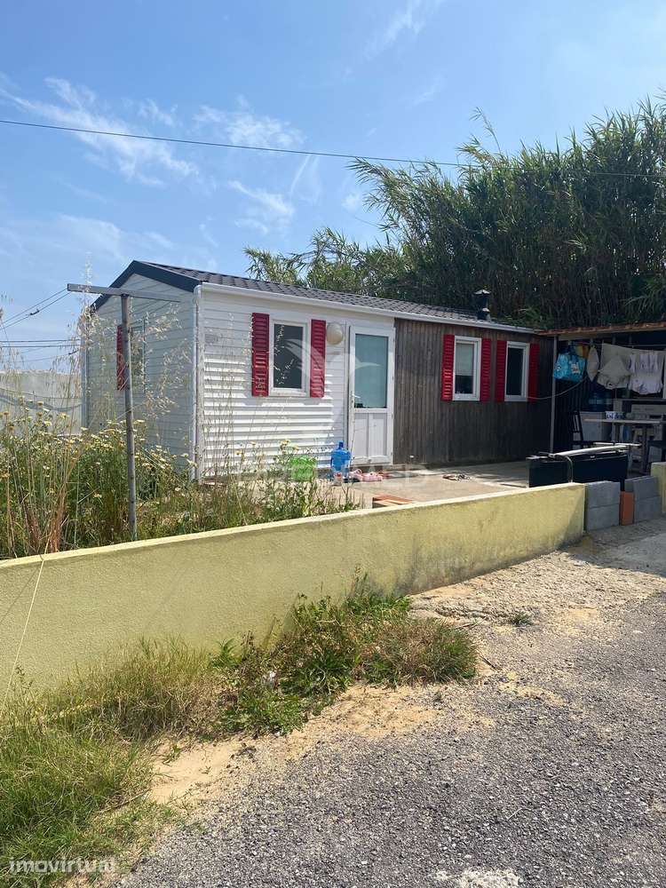 TERRENO EM ALMADA COM 4 CASAS , OTIMO PRA INVESTIMENTOS --SOBREDA - Grande imagem: 3/8