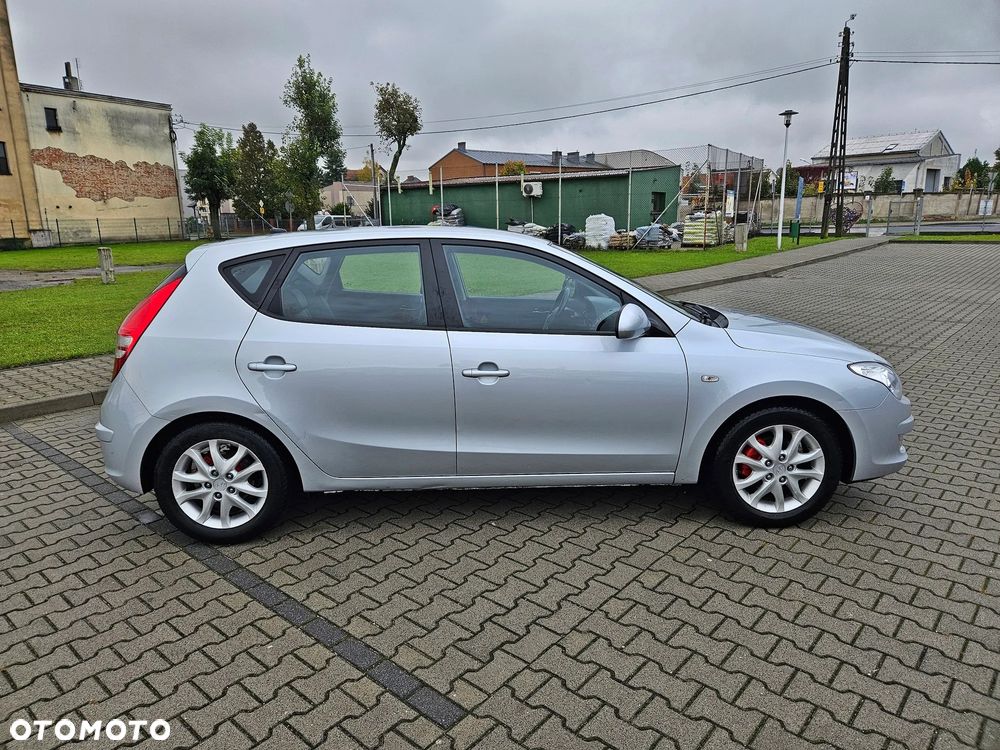 Hyundai i30 1.6 Premium - 4