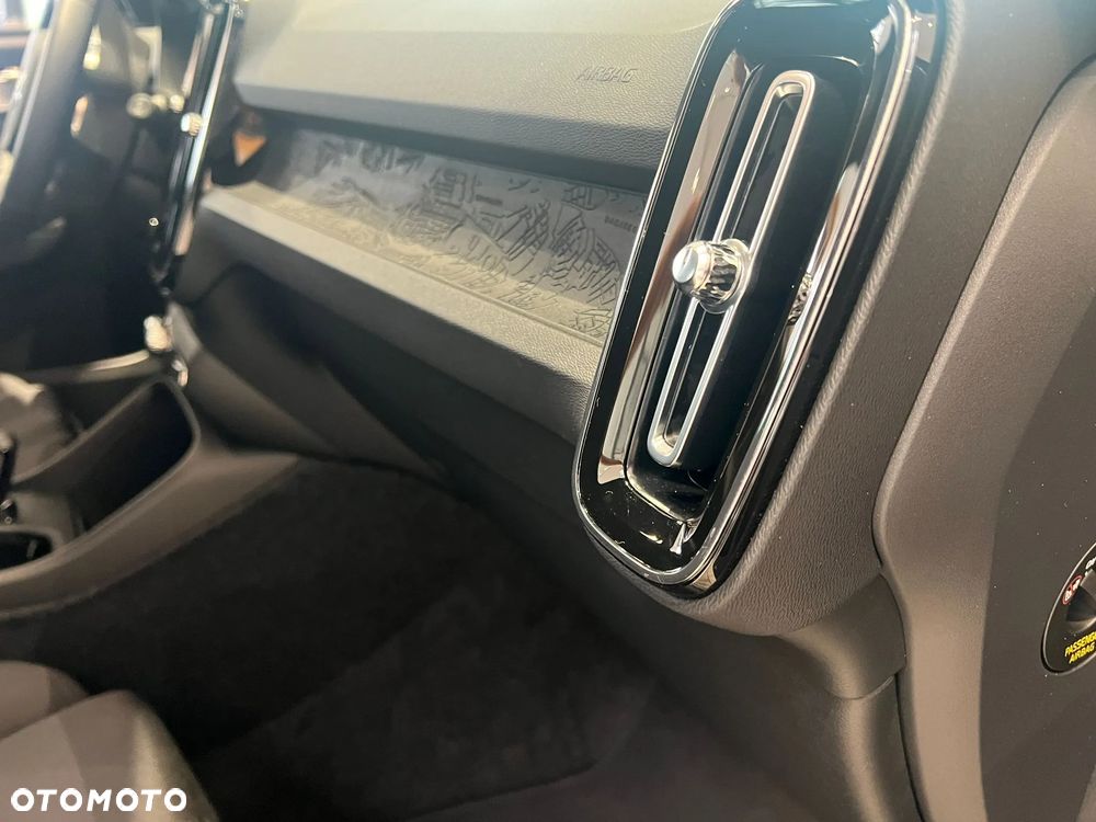 Volvo XC 40 Twin Recharge Plus - 25