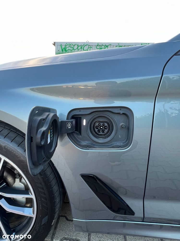 BMW Seria 5 530e xDrive M Sport sport - 30