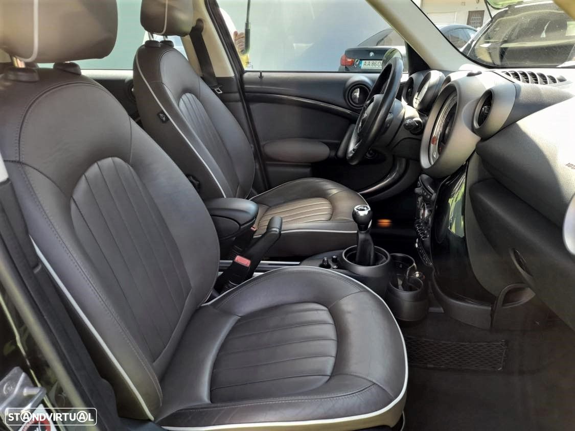 MINI Countryman Cooper D - 16
