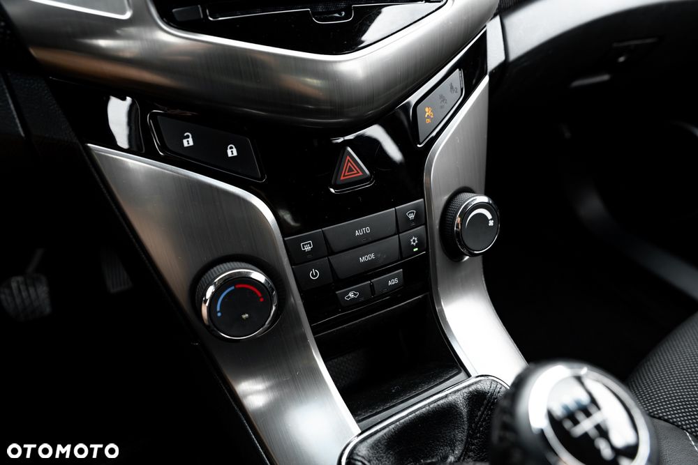 Chevrolet Cruze 1.4 T LT - 37