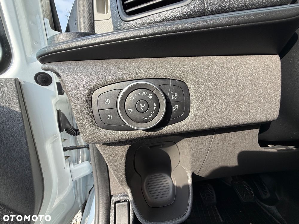 Ford Transit Custom - 40