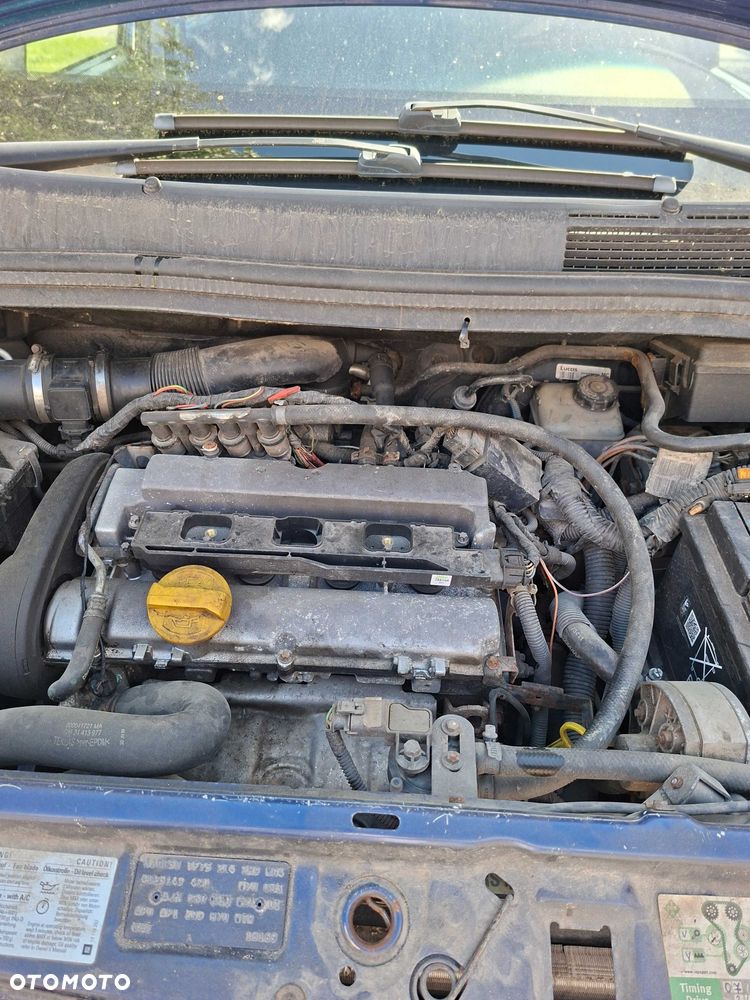 Opel Zafira - 1