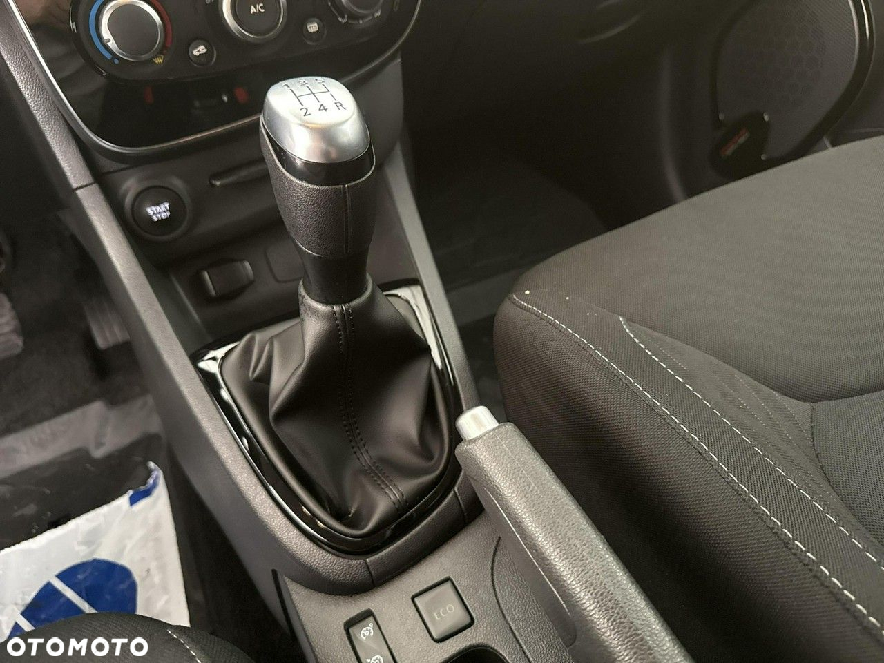 Renault Clio - 16