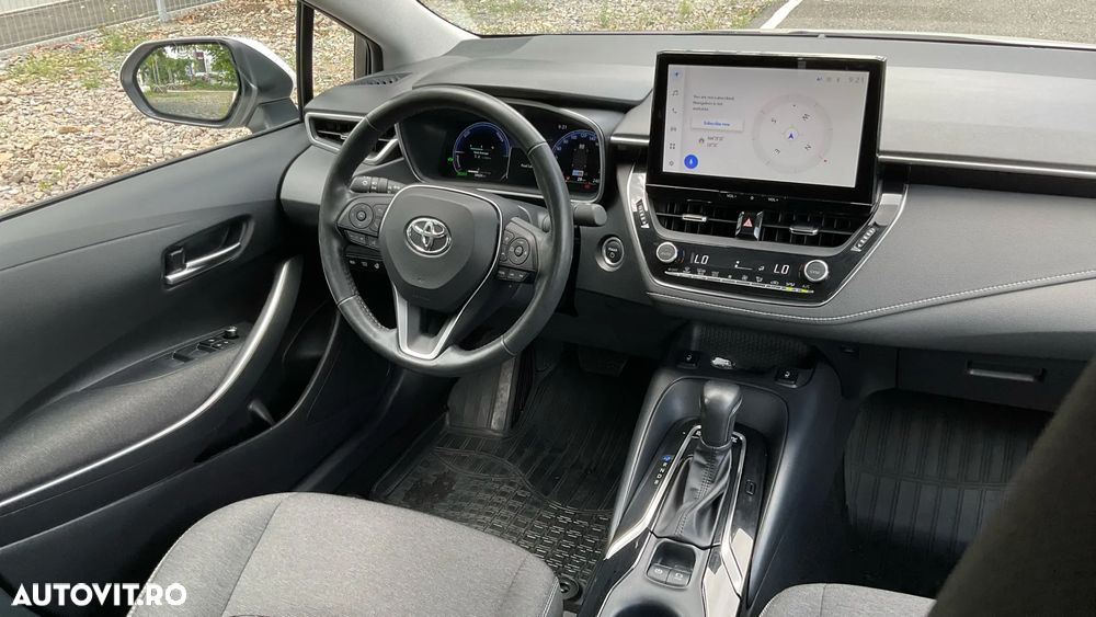 Toyota Corolla 1.8 HSD Business - 11