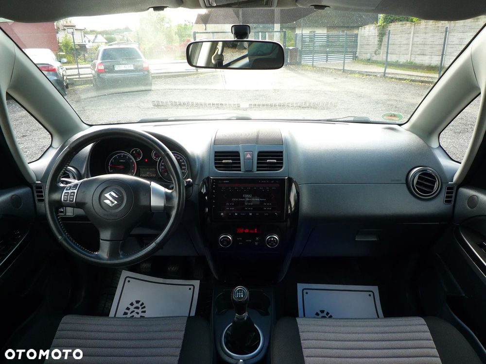 Suzuki SX4 1.6 VVT 4x2 City - 18