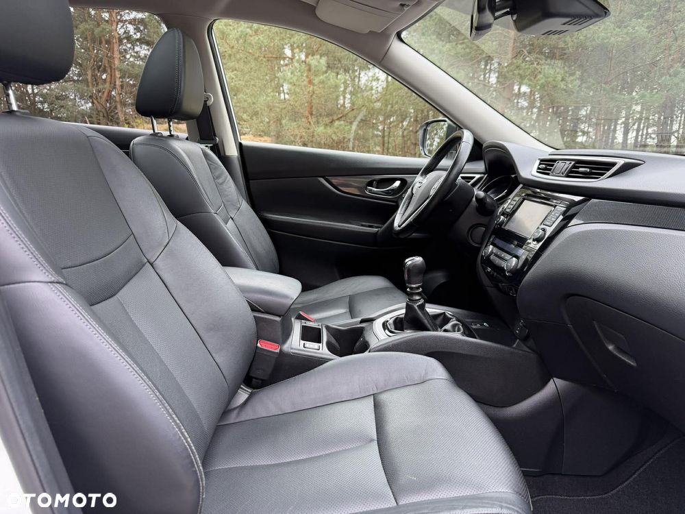 Nissan X-Trail 1.6 DIG-T Tekna - 29