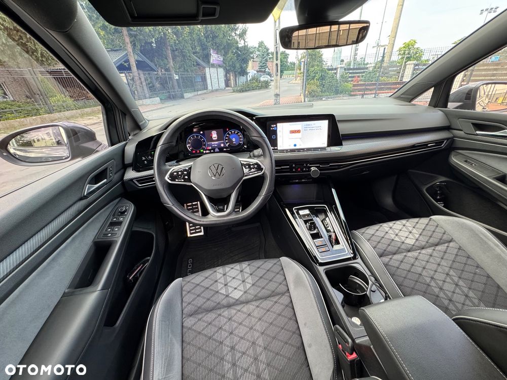 Volkswagen Golf 1.5 eTSI OPF DSG R-Line - 27
