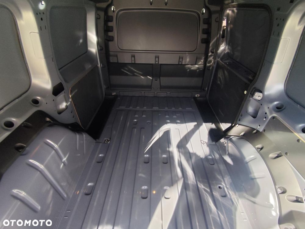 Volkswagen Caddy - 15