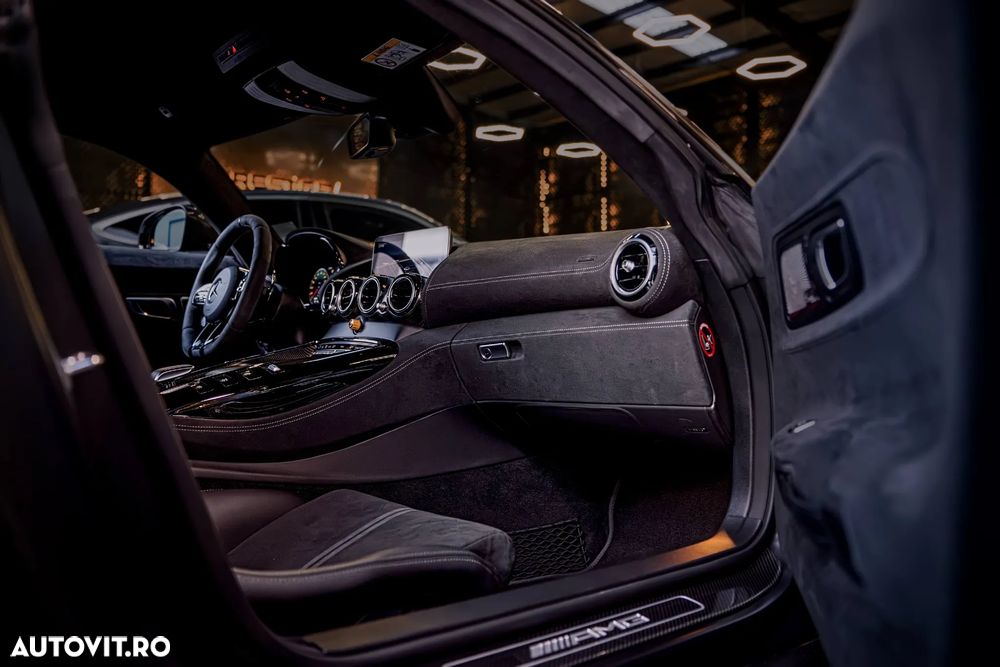 Mercedes-Benz AMG GT - 19