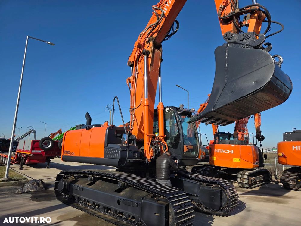 Hitachi ZX290LCN, 30 tone, 2014, 9.152h, latime 2,99m, 3 brate excavare, inst picon, inst rotire, gresare automata, Cupla rapida hidr, cupa 1,8mc, senile 80% ok, ad sapare 7m, bolt diam 90mm, 3 pompe hidr HITACHI, STARE BUNA-PROMOTIE 66.900 EUR+Tva - 13