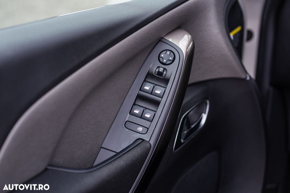 Citroën C4 Space Tourer PureTech 130 Stop&Start EAT8 SHINE - 19