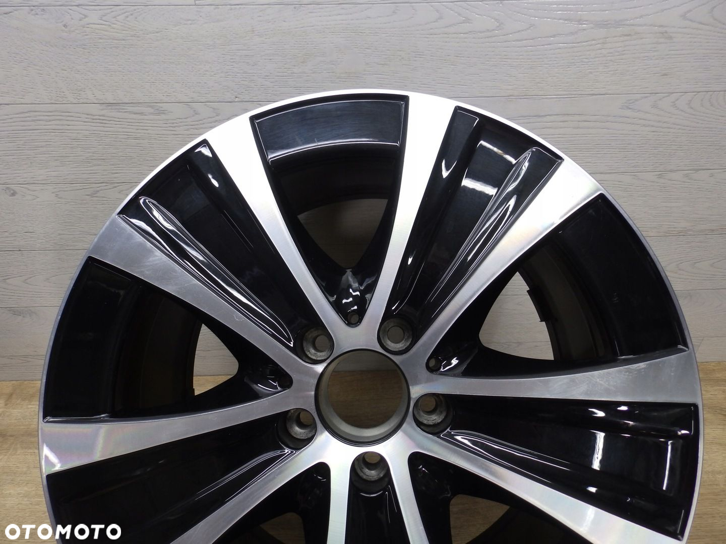 Felga Mercedes E-Klasa A213 9Jx18H2-N Et52.5 5x112 - 3