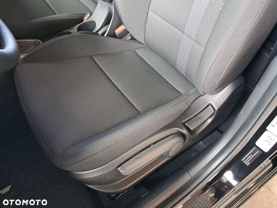 Hyundai i20 - 12