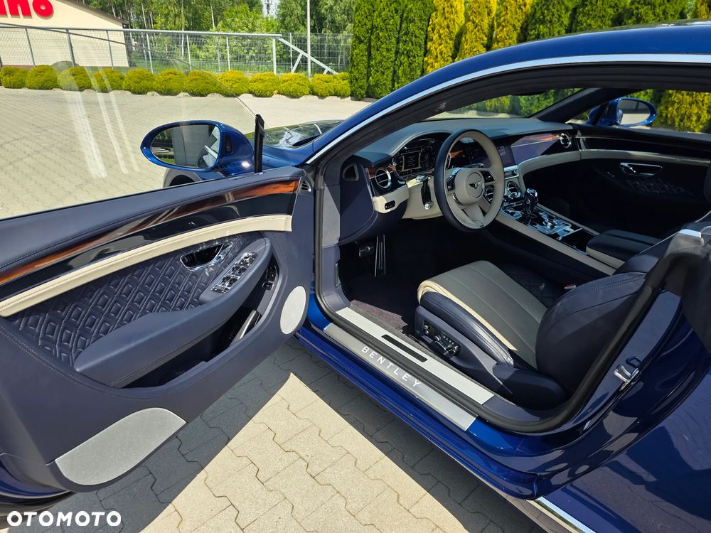 Bentley Continental GT - 10