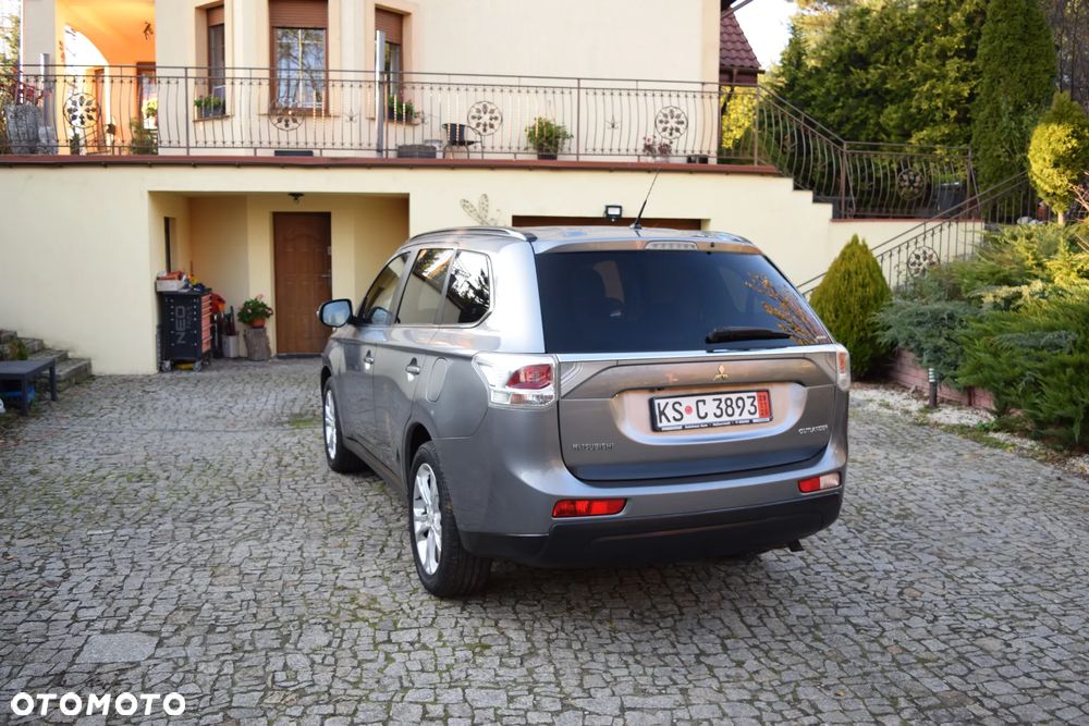 Mitsubishi Outlander 2.2 DID Instyle Navi - 5