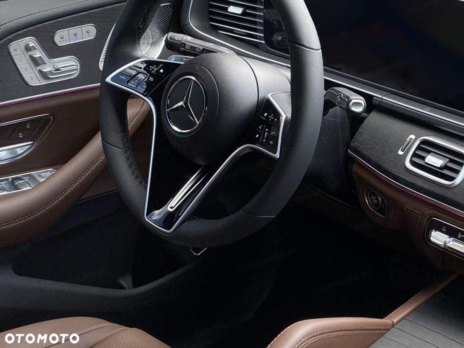Mercedes-Benz GLE - 11
