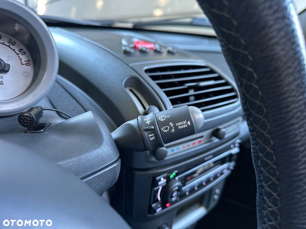 Smart Roadster - 12