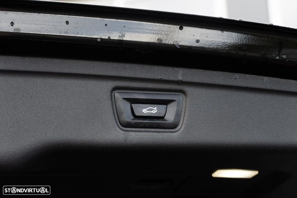 BMW 330 e Pack M Auto - 58