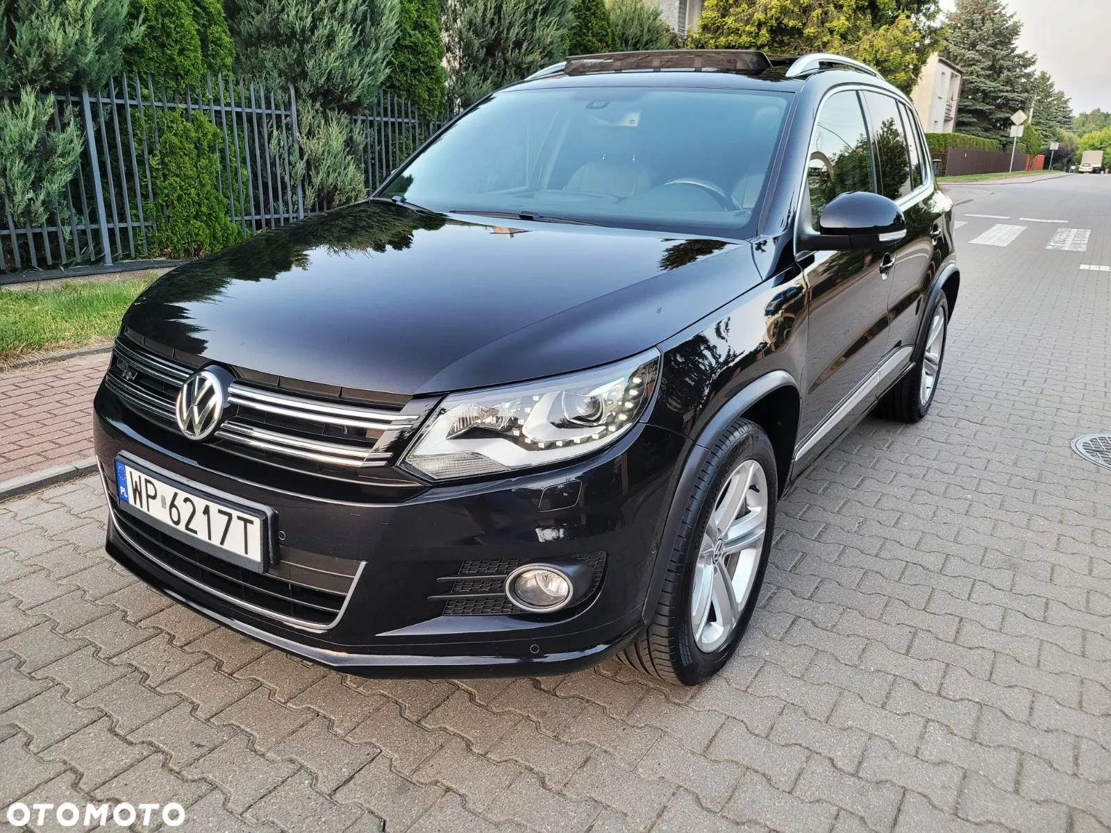 Volkswagen Tiguan 2.0 TDI DPF BlueMotion Technology Sport & Style - 4