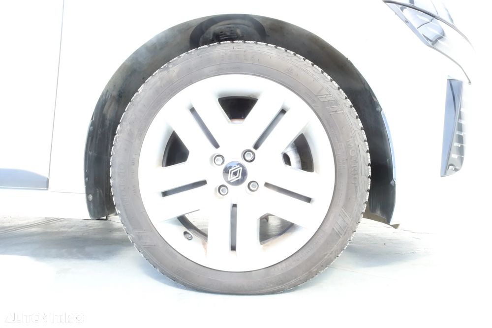 Renault Clio - 6