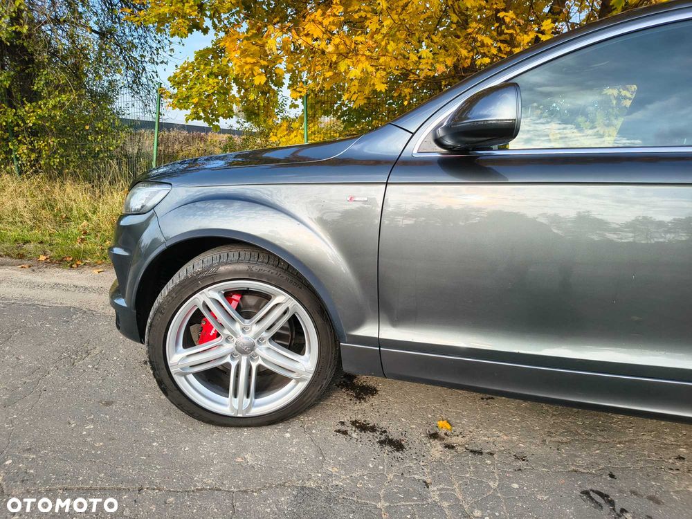 Audi Q7 2012 photo 5