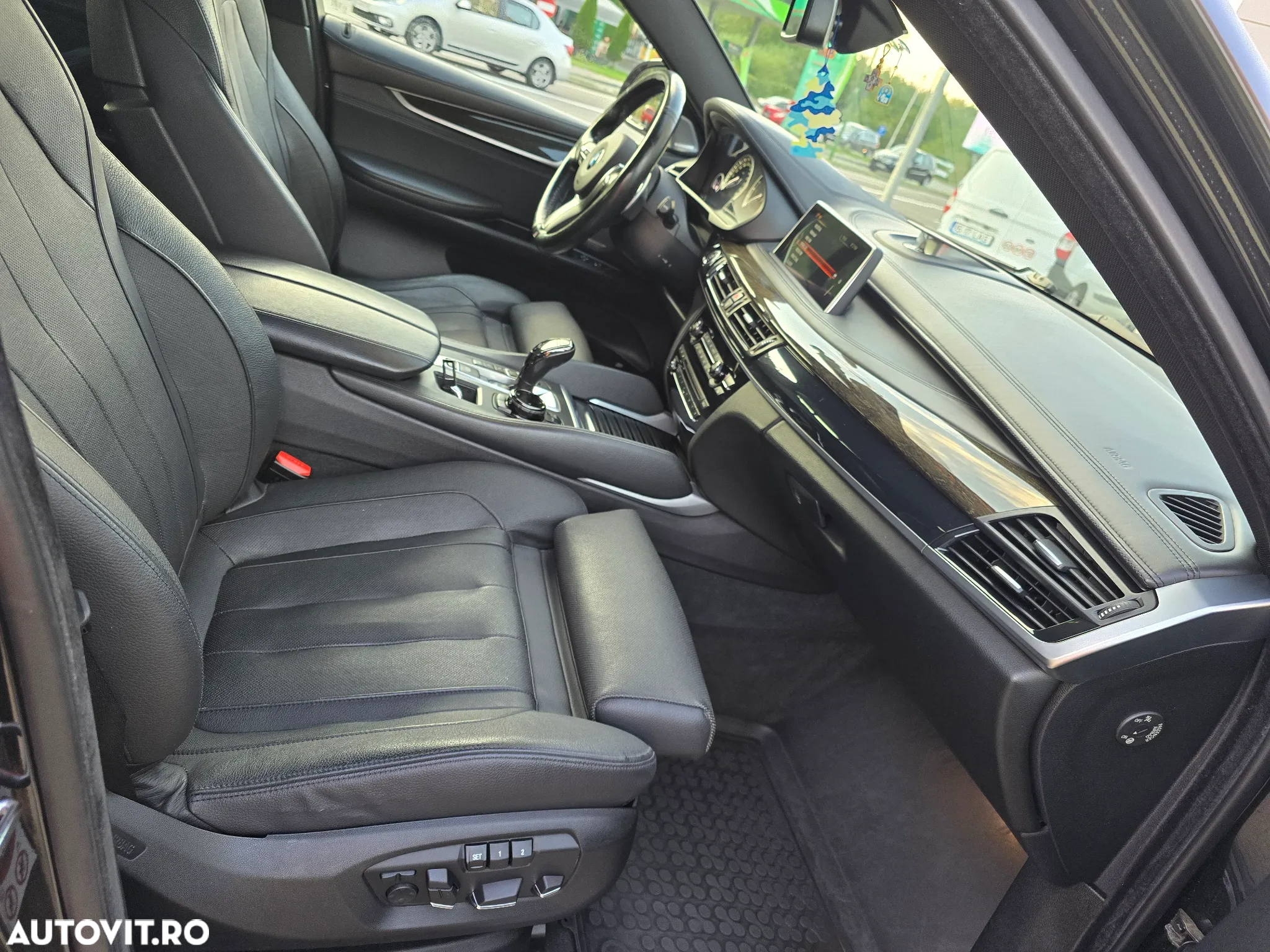 BMW X6 xDrive40d - 15