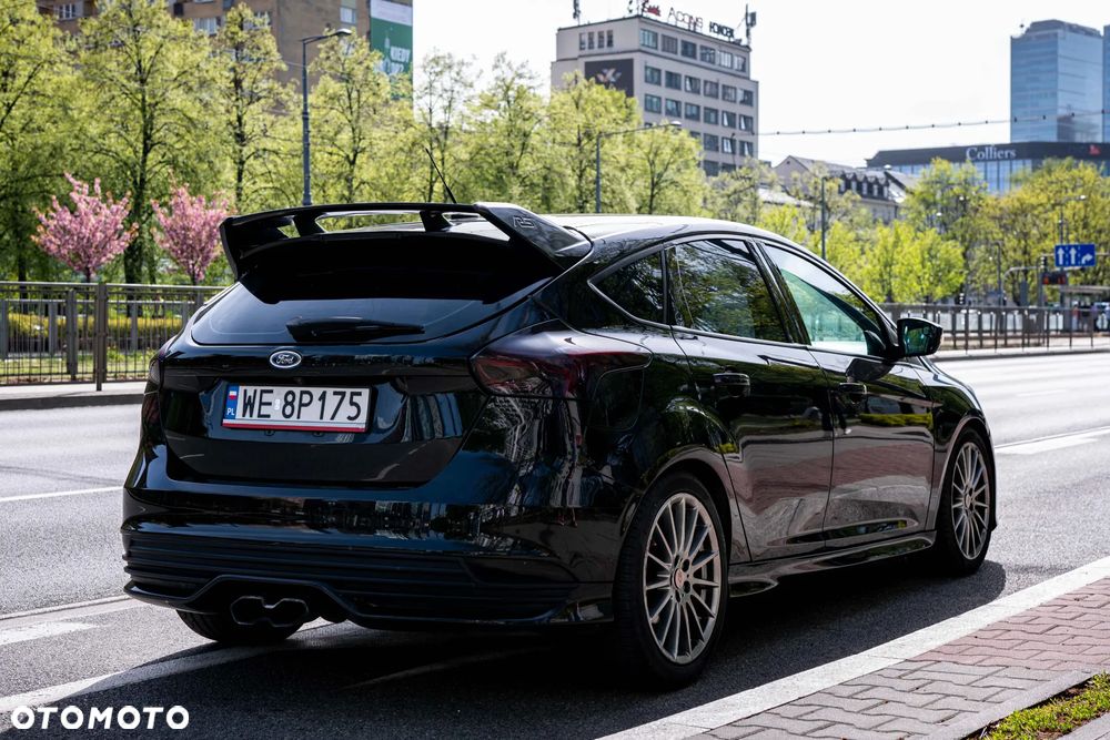 Ford Focus 2.0 EcoBoost ST-2 - 6