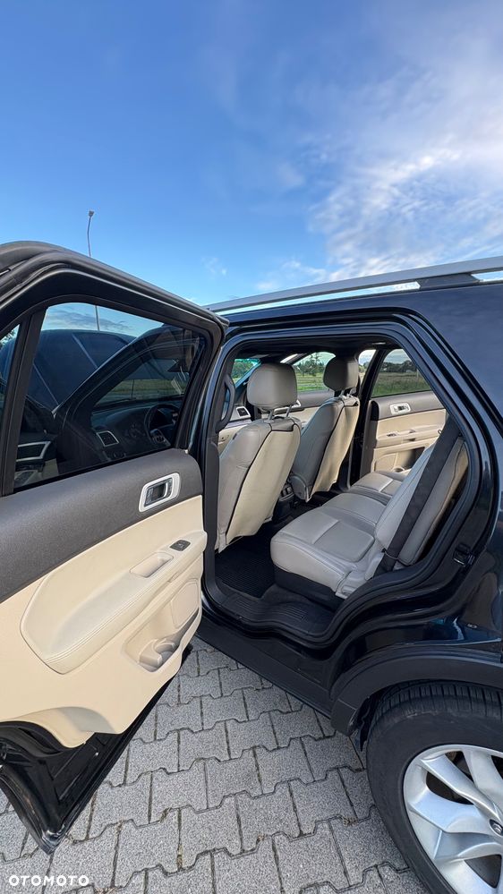 Ford Explorer 4.6 4WD - 9