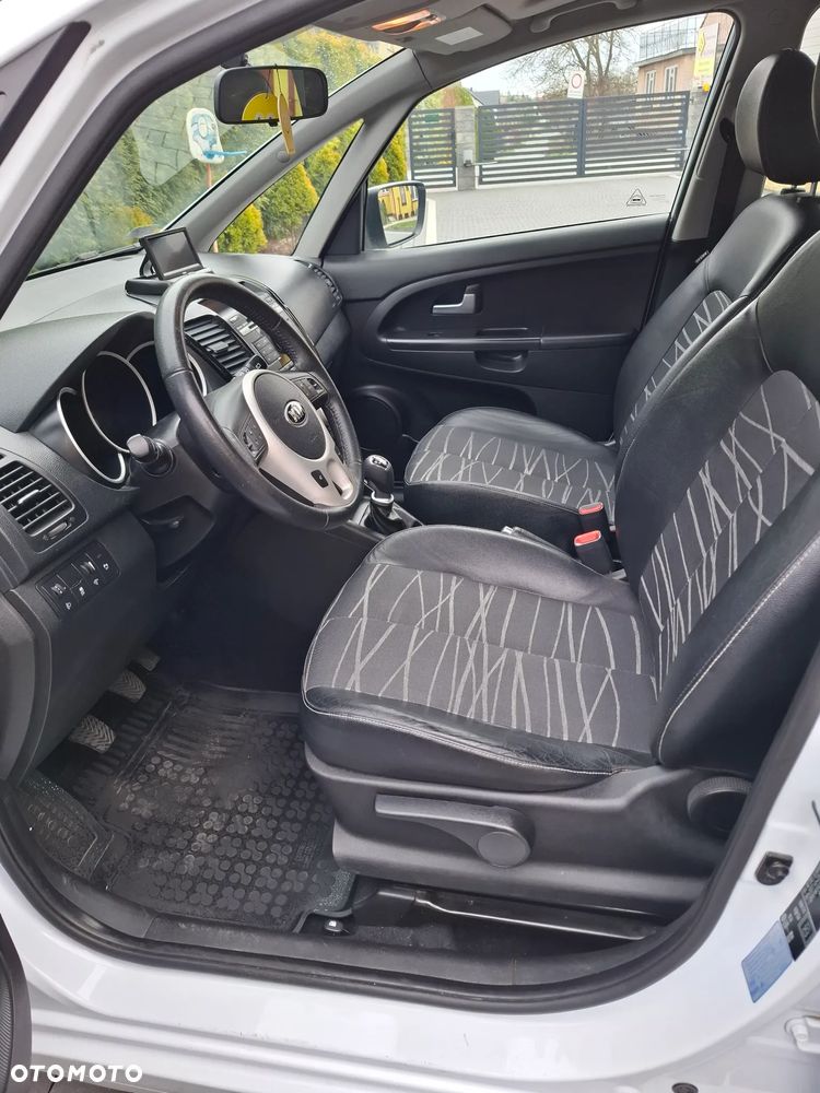 Kia Venga 1.4 CRDi M - 9