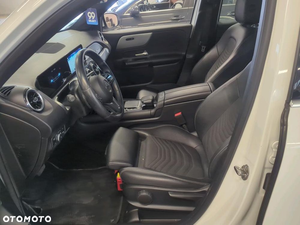 Mercedes-Benz GLB 200 7G-DCT - 8