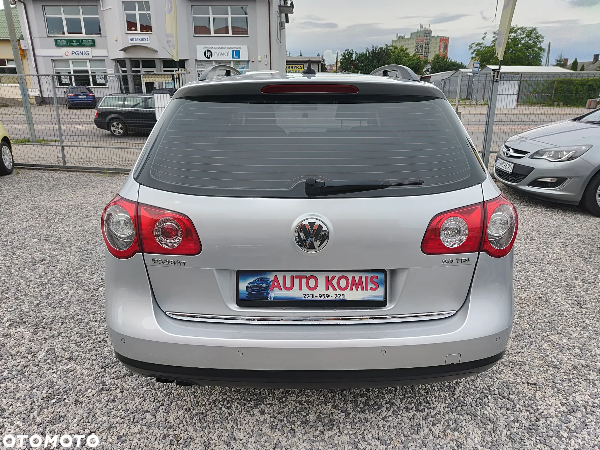 Volkswagen Passat 2.0 TDI Comfortline - 4