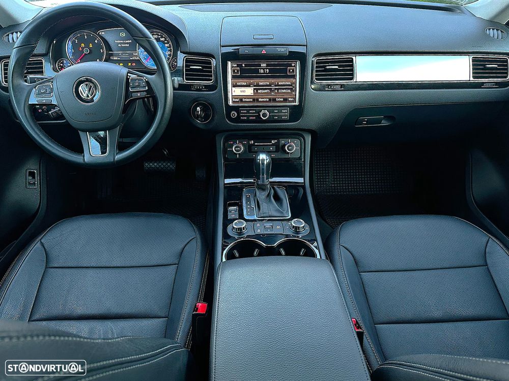 VW Touareg 3.0 TDI V6 Tiptronic - 4