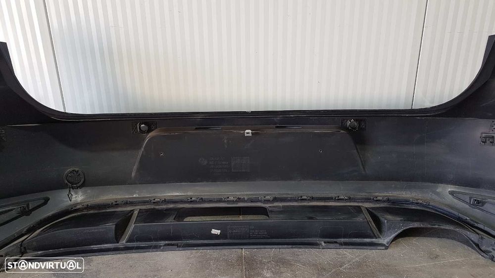 PARA-CHOQUES TRASEIRO VOLKSWAGEN GOLF VII LIM. GTE - 11