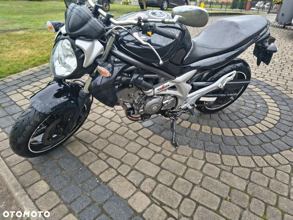 Suzuki Gladius - 9