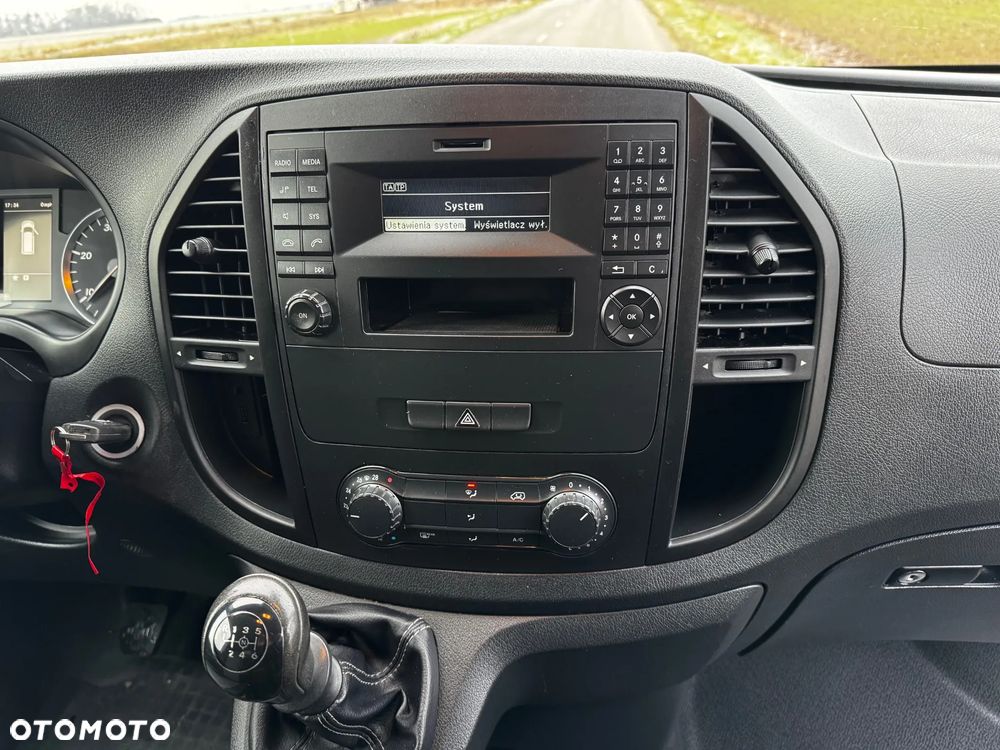Mercedes-Benz VITO - 16