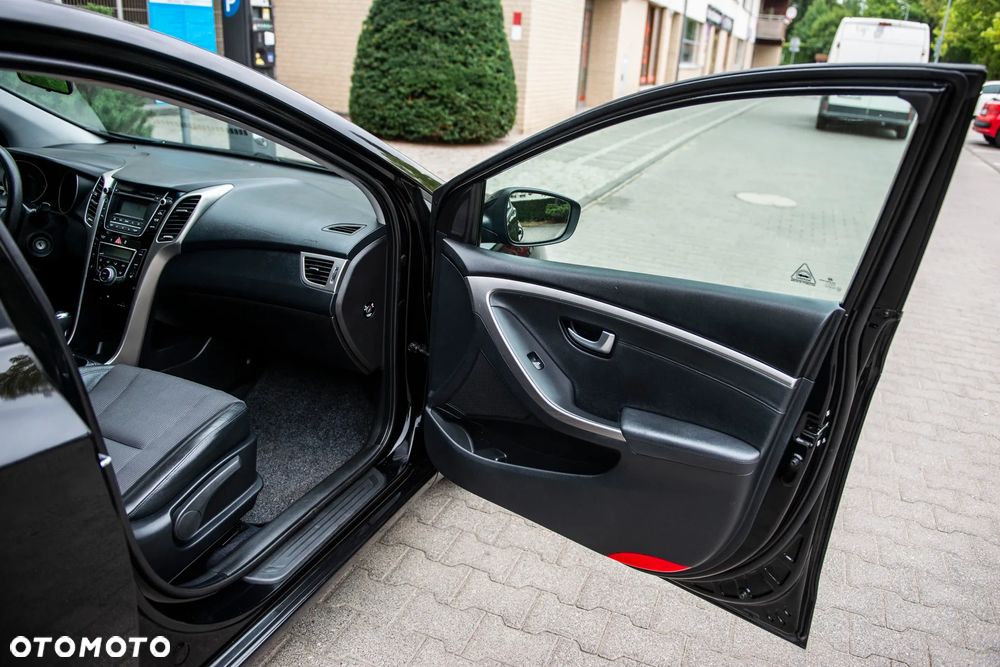 Hyundai i30 1.4 CRDi Advantage - 23