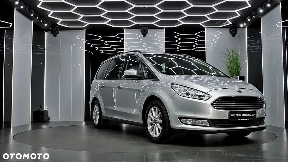 Ford Galaxy - 12