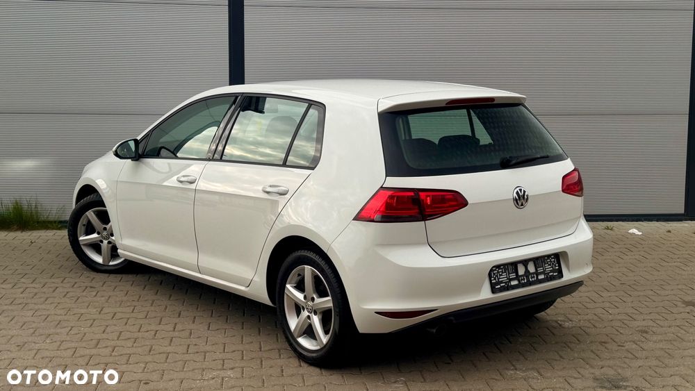 Volkswagen Golf 1.6 TDI BlueMotion Comfortline - 20
