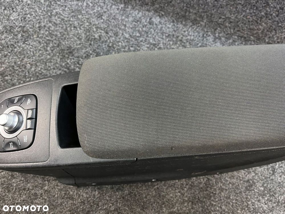 renault scenic III podłokietnik 8-127-320 - 3