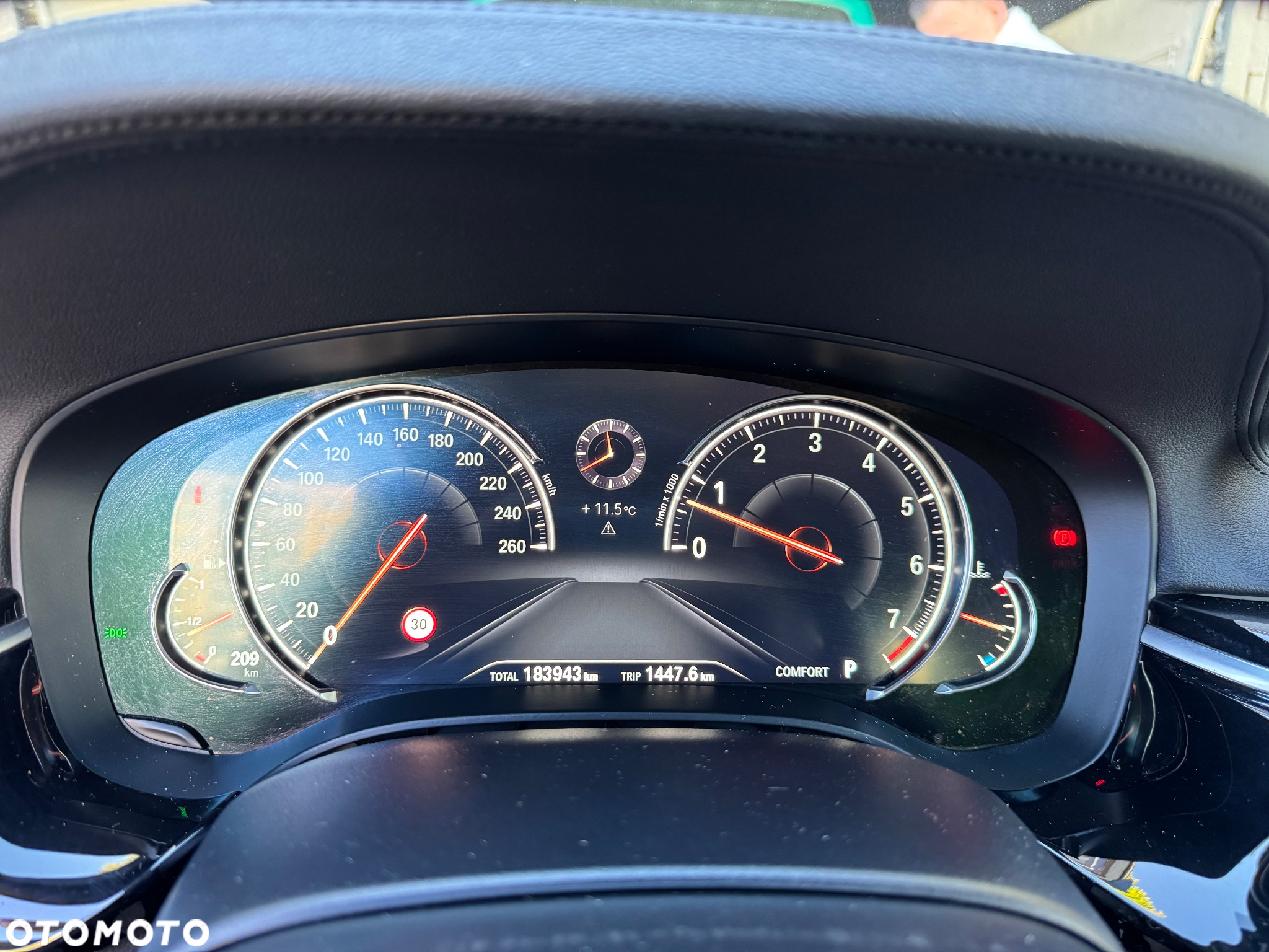 BMW Seria 5 540i xDrive Luxury Line - 13