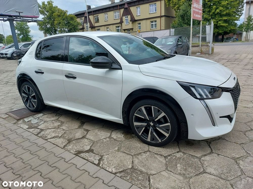 Peugeot 208 - 2