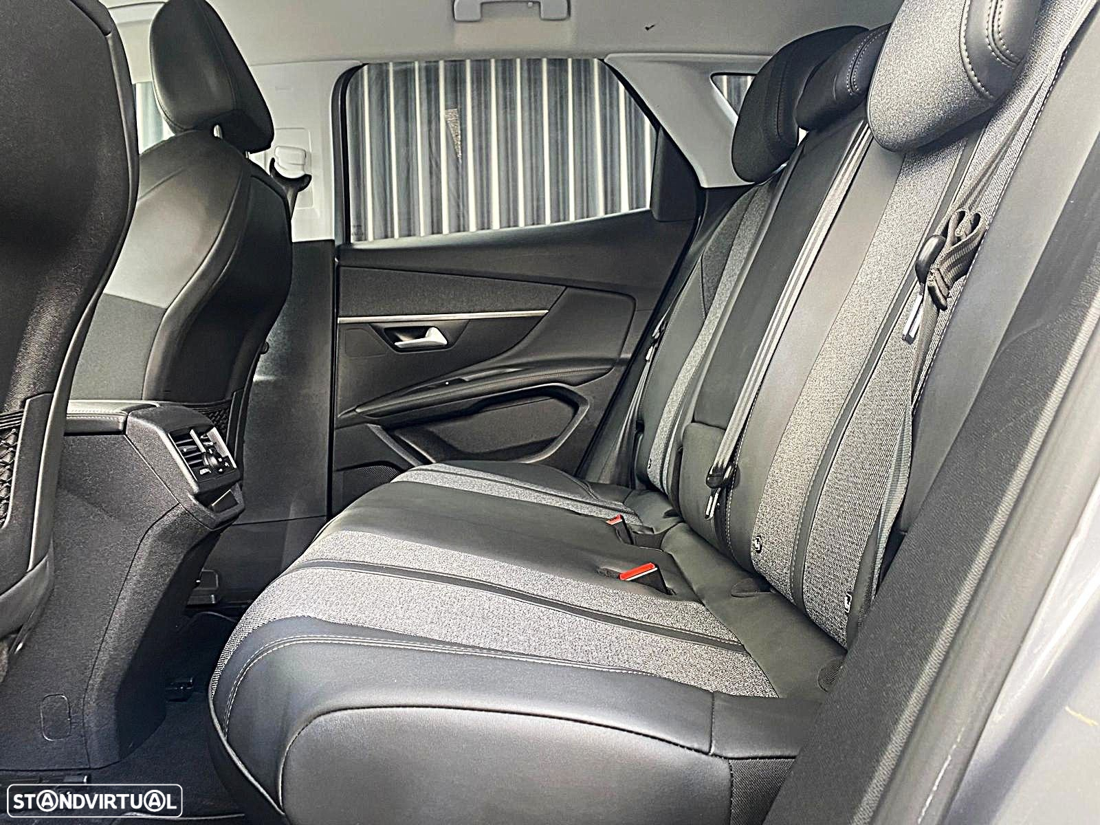 Peugeot 3008 1.2 PureTech Allure Pack EAT8 - 9