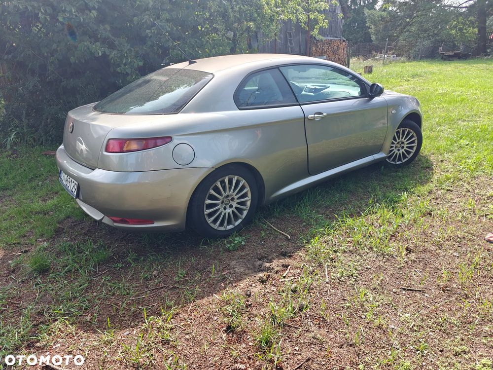 Alfa Romeo GT - 1